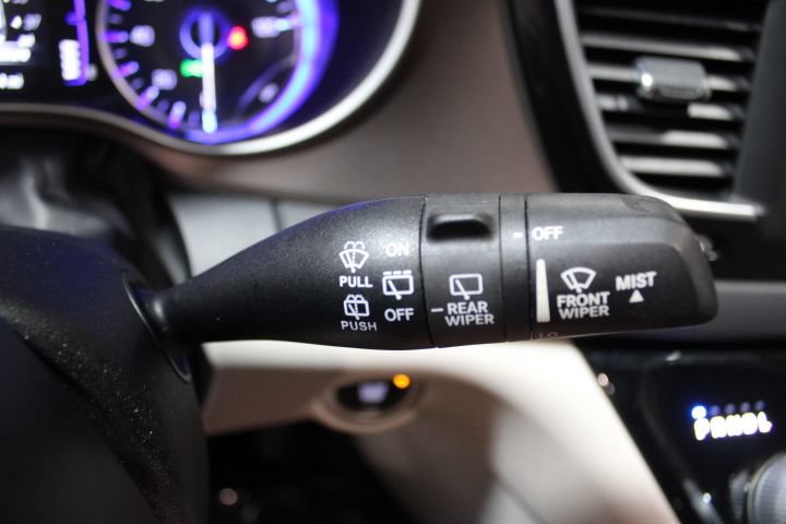 Used 2021 Chrysler Voyager Lxi FWD image 34