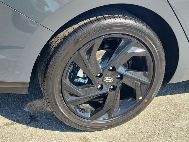 New 2026 Hyundai Elantra SEL Sport Premium image 24