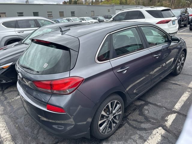 Used 2018 Hyundai Elantra GT FWD image 5