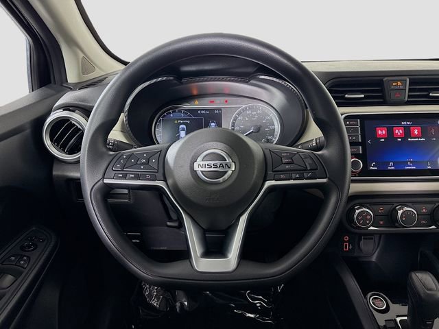 Used 2022 Nissan Versa SV FWD image 10