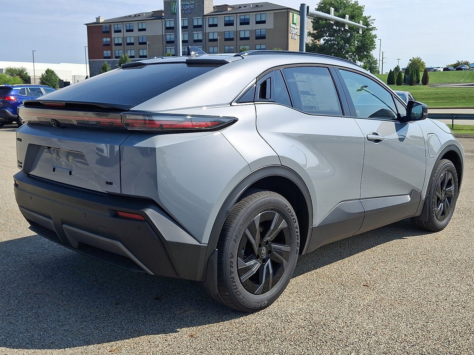 New 2026 Toyota C-HR AWD/4WD image 4