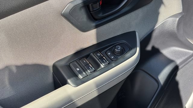 Used 2025 Subaru Forester w/ Convenience Package #1 AWD/4WD image 18