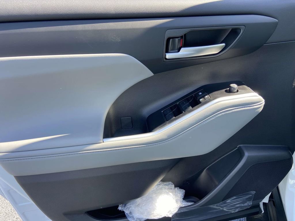 New 2026 Toyota Highlander XLE AWD/4WD image 20