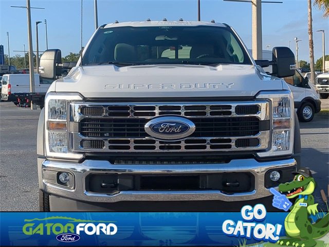 New 2026 Ford F450 XL w/ XL Chrome Package image 3