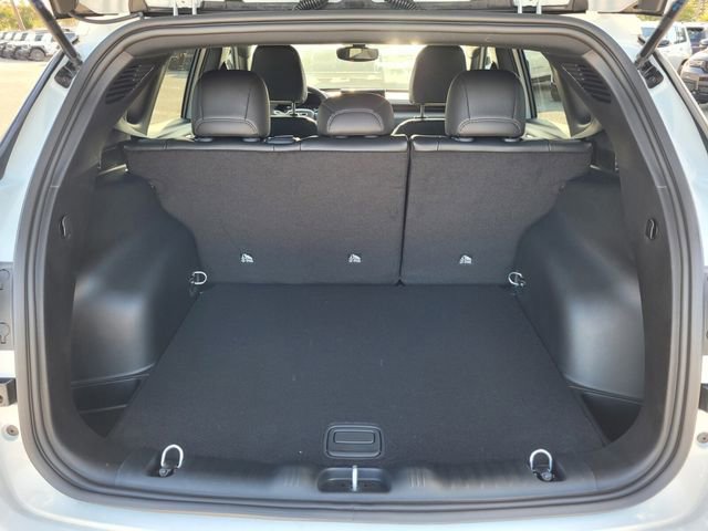 Used 2026 Jeep Compass Latitude image 14