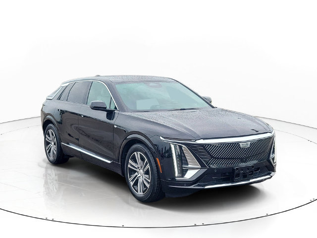 Certified 2024 Cadillac Lyriq Luxury w/ LPO, Floor Liner Package RWD image 2