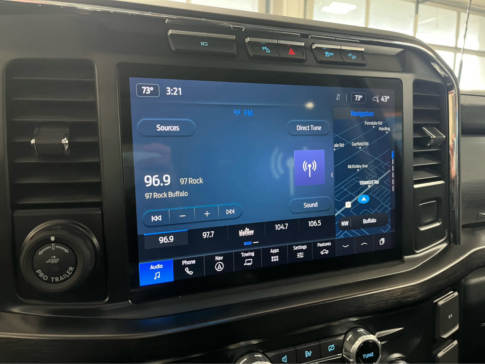 Used 2023 Ford F350 Lariat w/ Lariat Ultimate Package image 31