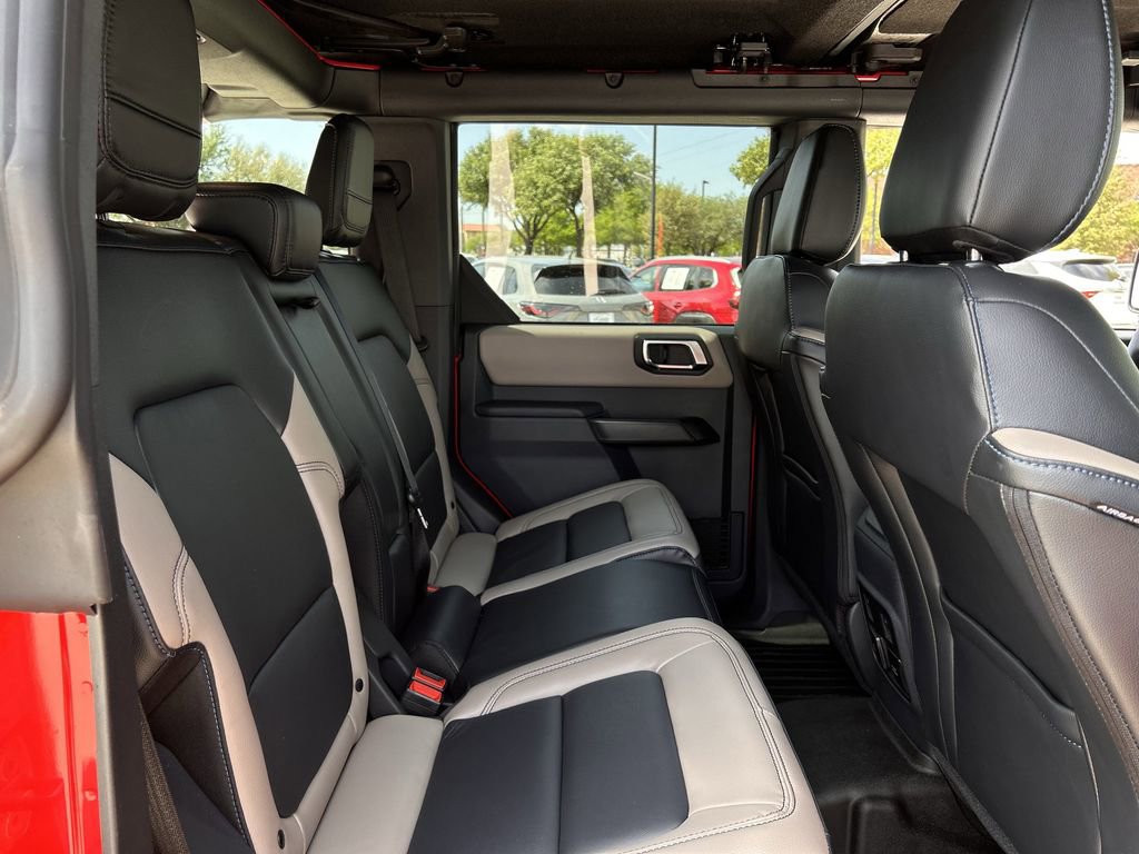 Used 2024 Ford Bronco Wildtrak image 30