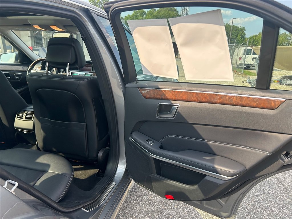 Used 2014 Mercedes-Benz E 350 Sedan image 29