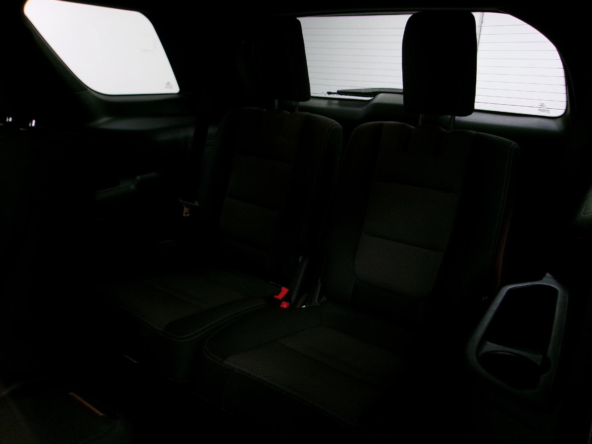 Used 2016 Ford Explorer XLT w/ Equipment Group 201A image 10