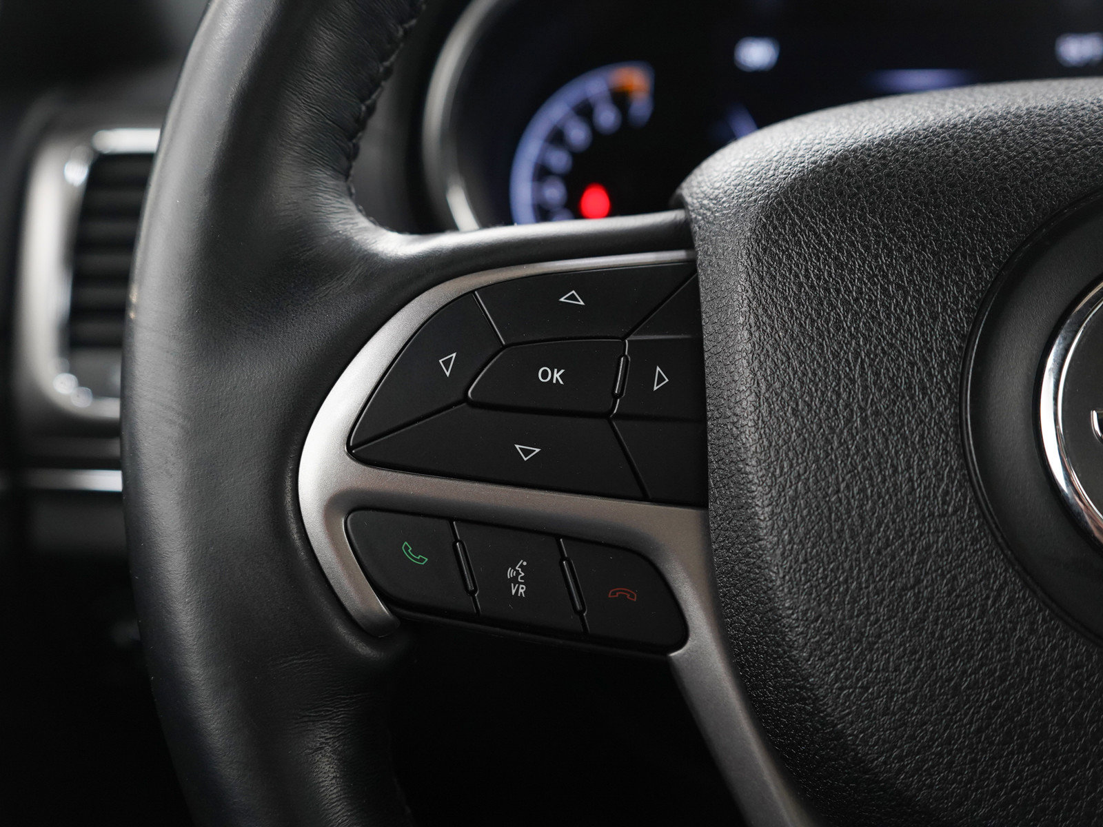 Used 2018 Jeep Grand Cherokee Overland image 27