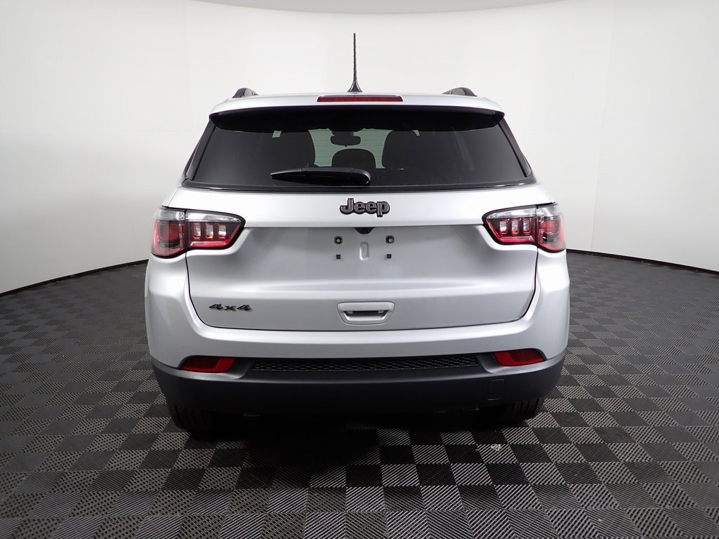 New 2026 Jeep Compass Latitude image 10