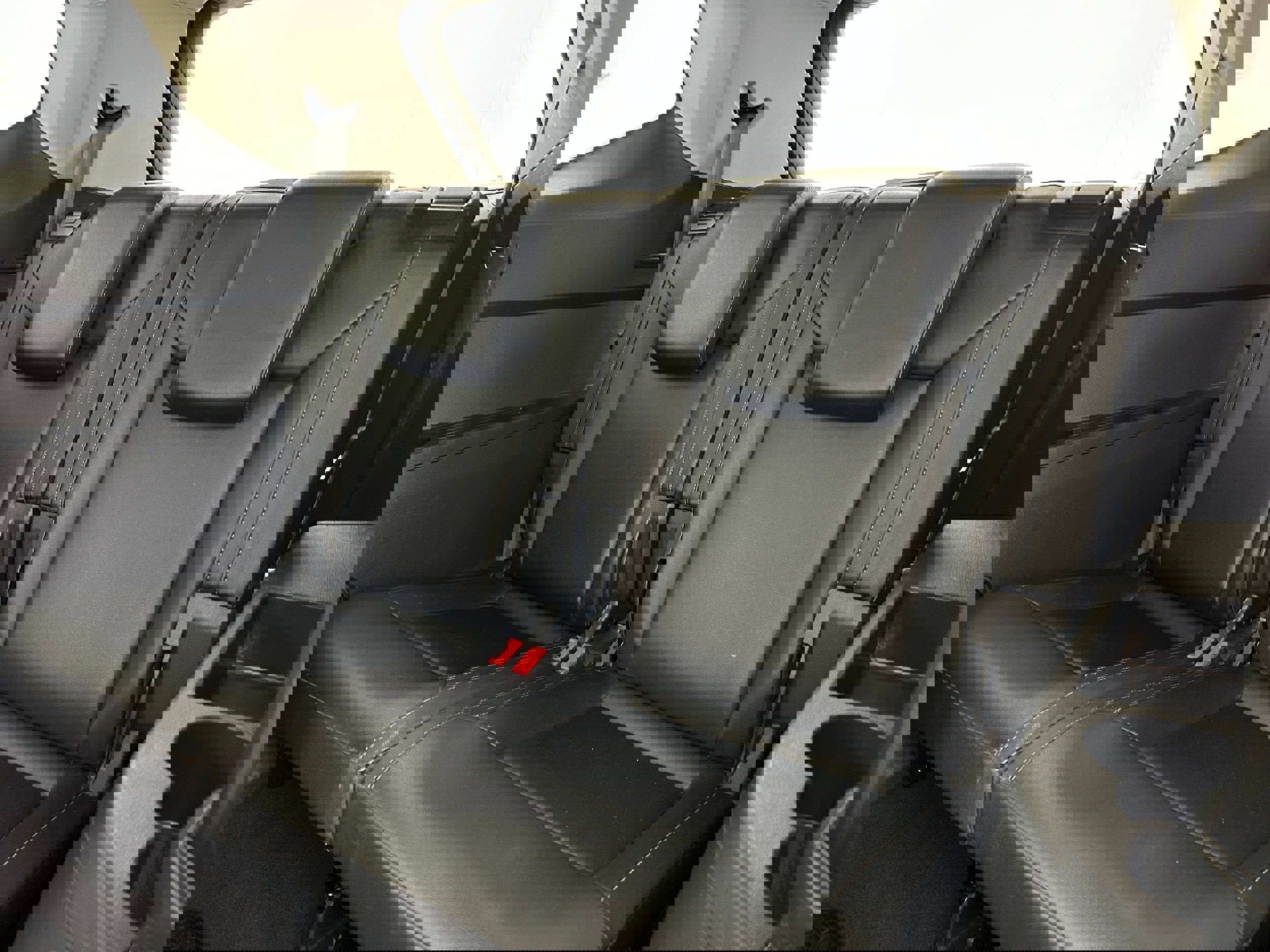 Used 2019 Volkswagen Atlas SEL R-Line image 28