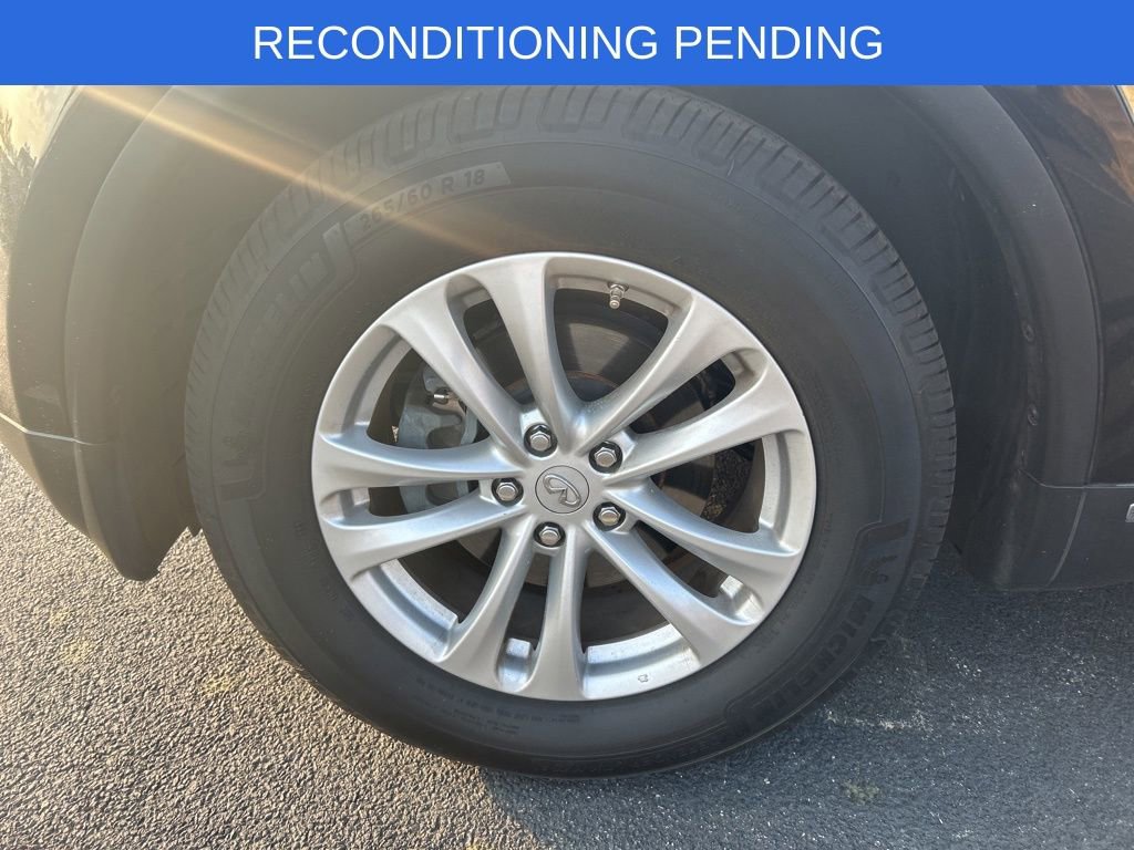 Used 2016 INFINITI QX70 AWD w/ Premium Package image 6