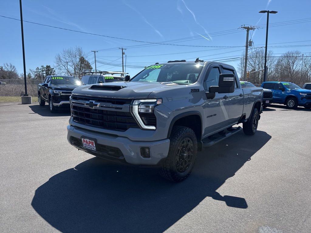 Used 2024 Chevrolet Silverado 2500 LT w/ Z71 Sport Edition image 9