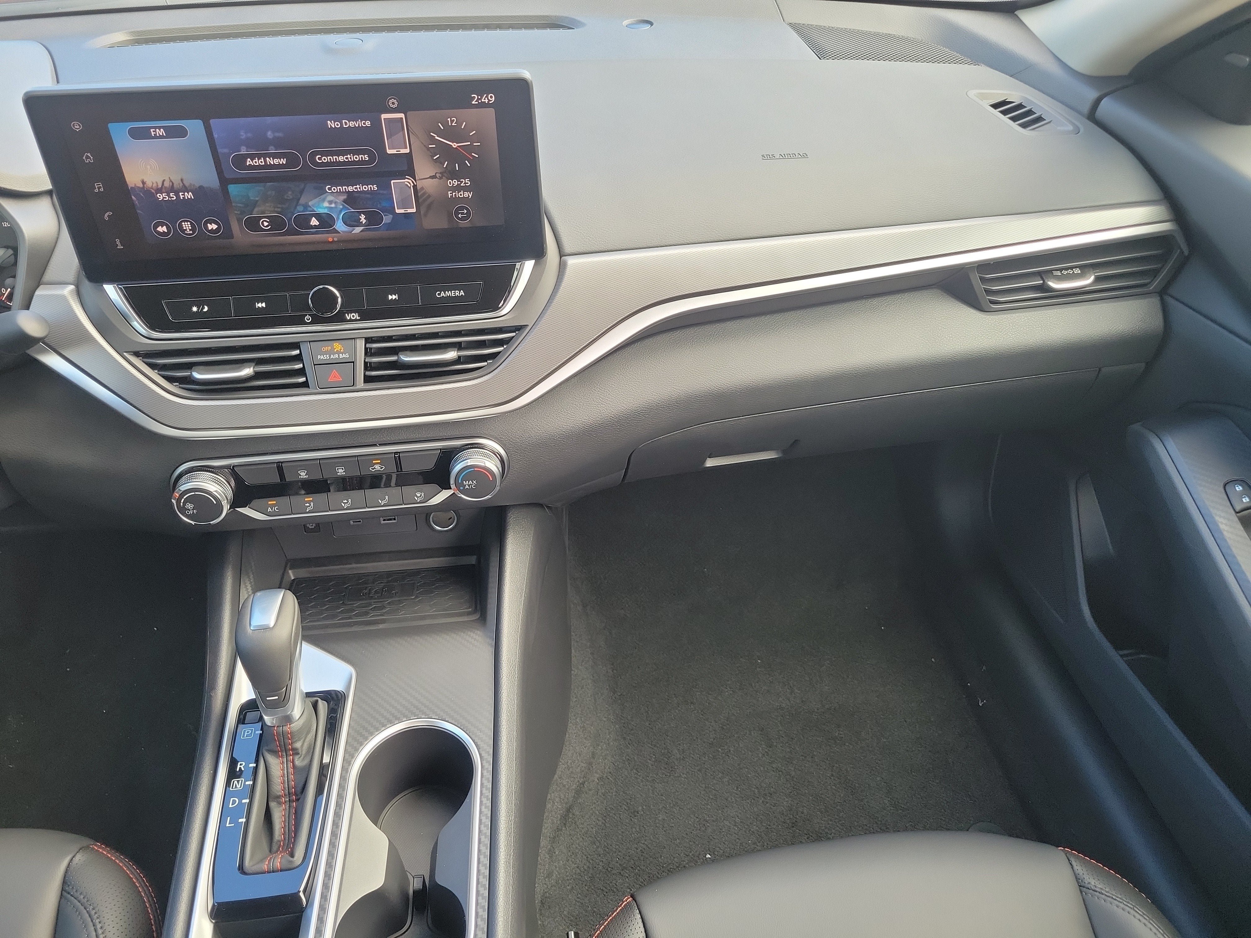 New 2026 Nissan Altima 2.5 SR FWD image 15