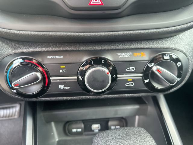 Certified 2020 Kia Soul S FWD image 17