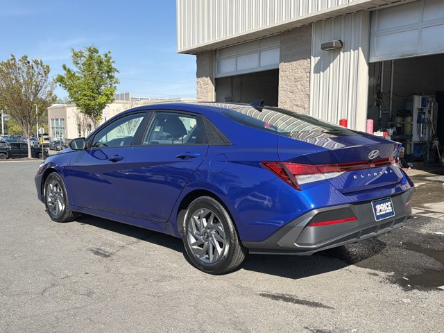 Used 2024 Hyundai Elantra SEL image 7