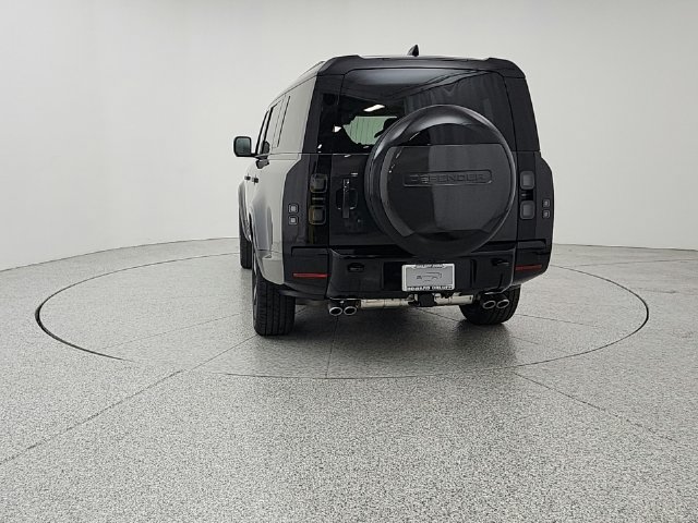 New 2026 Land Rover Defender 130 V8 AWD/4WD image 6