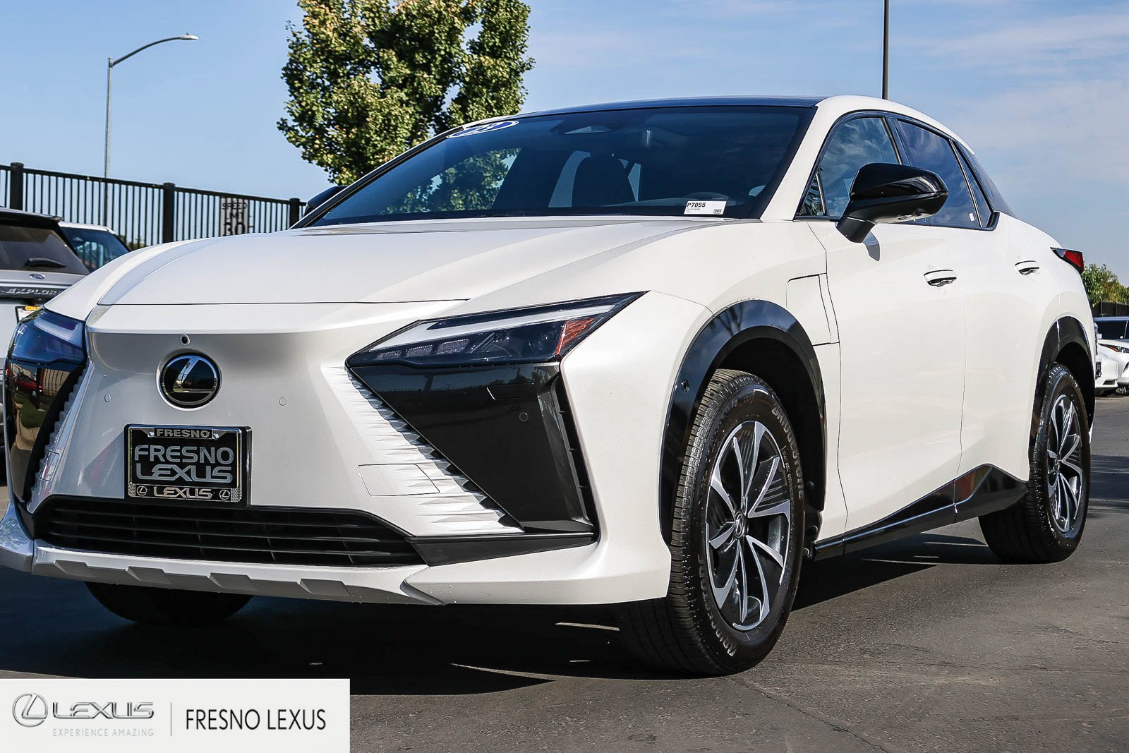 Certified 2023 Lexus RZ 450e Premium w/ Technology Package AWD/4WD image 3