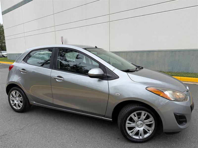 Used 2012 MAZDA MAZDA2 Sport FWD image 17