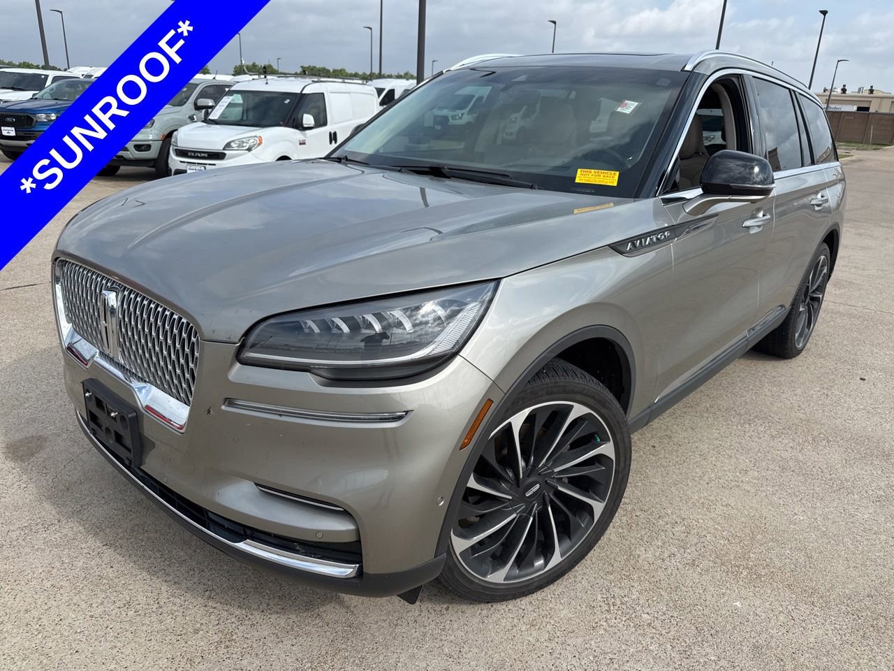 Used 2023 Lincoln Aviator Reserve w/ Equipment Group 201A AWD/4WD video 1