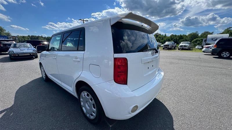 Used 2008 Scion xB FWD image 16