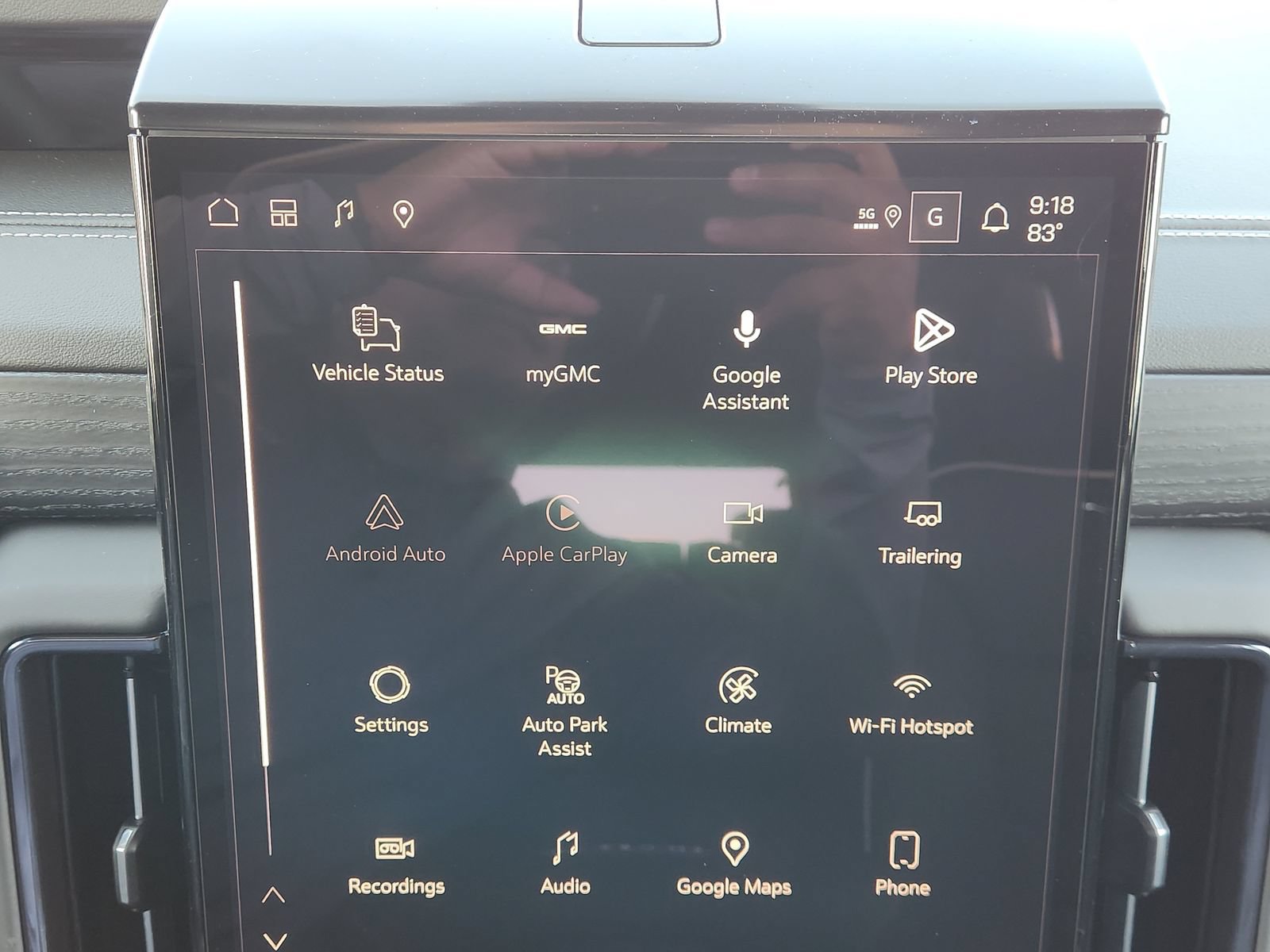 New 2026 GMC Yukon AT4 Ultimate w/ LPO, Floor Liner Package AWD/4WD image 20