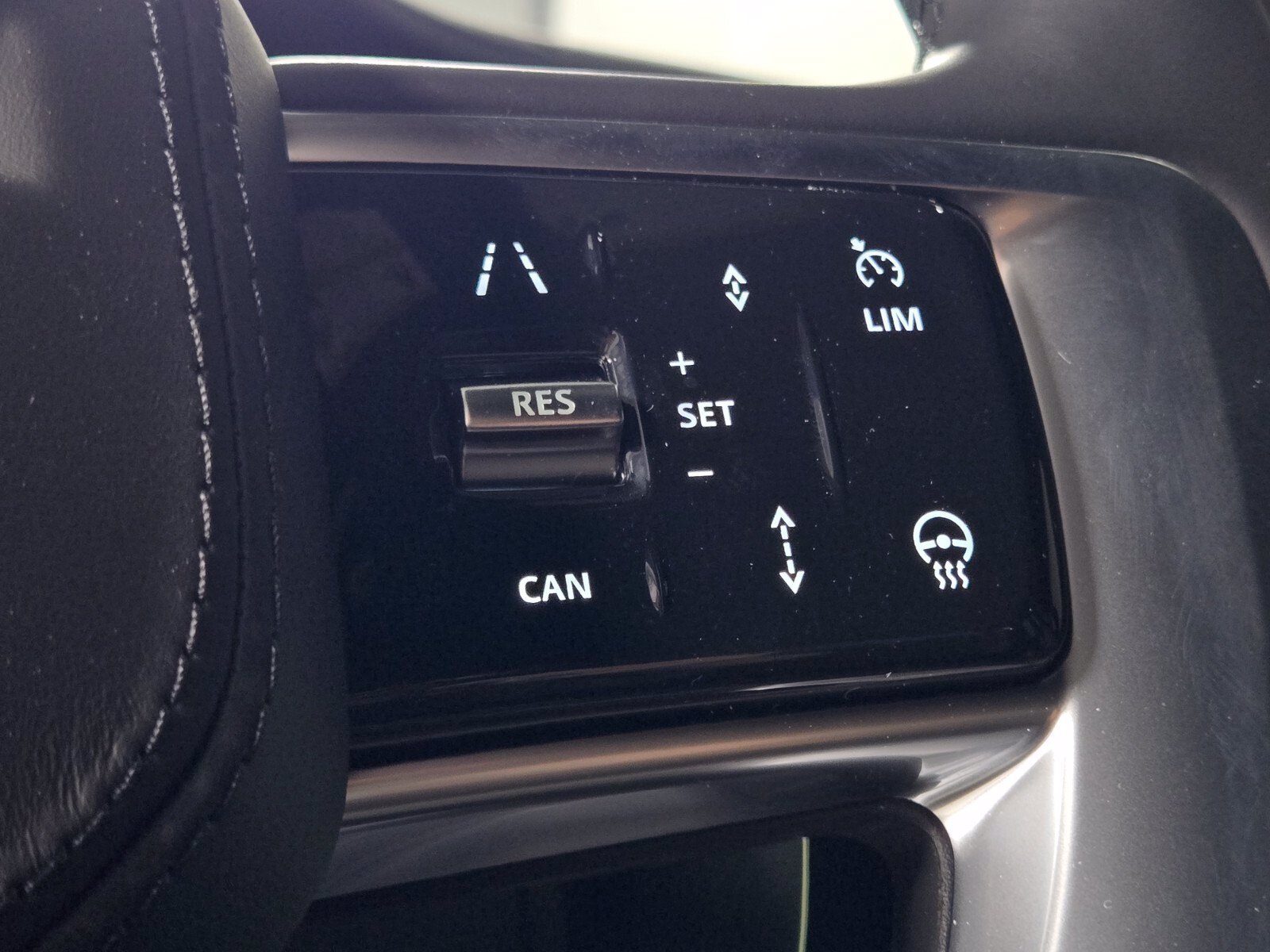 New 2026 Land Rover Range Rover SE AWD/4WD image 25