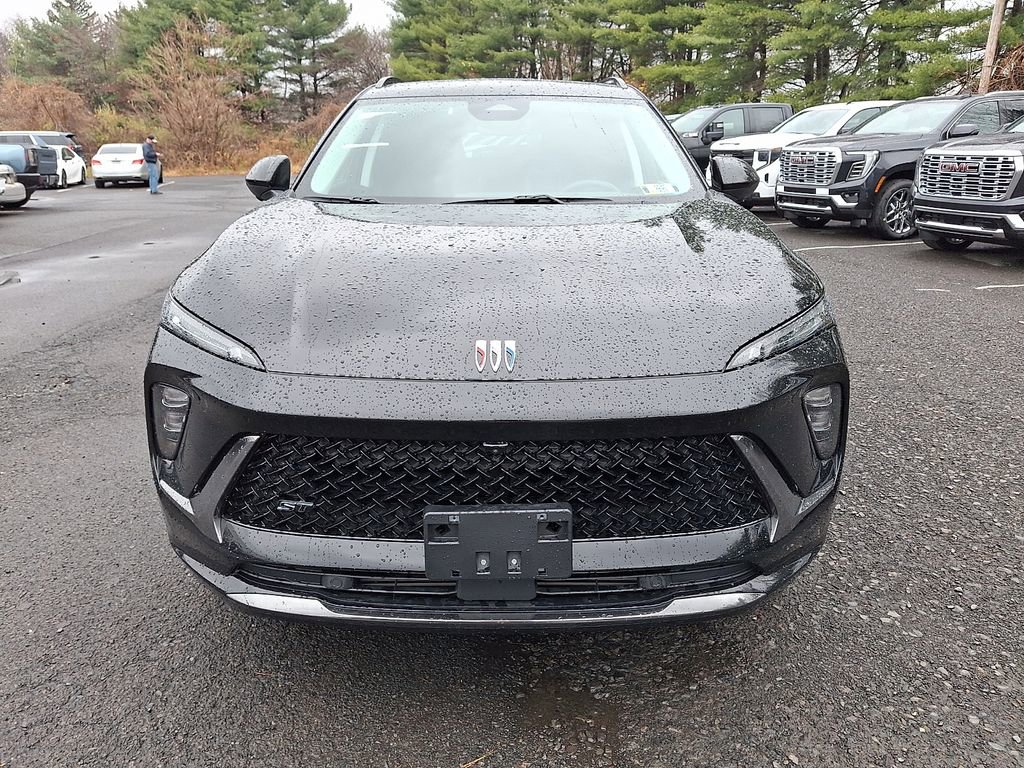 Certified 2025 Buick Envision Sport Touring image 2