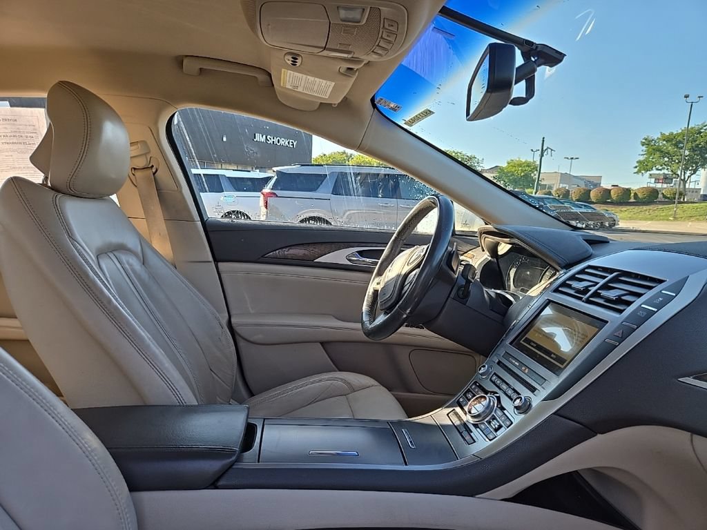 Used 2017 Lincoln MKZ Select FWD image 33