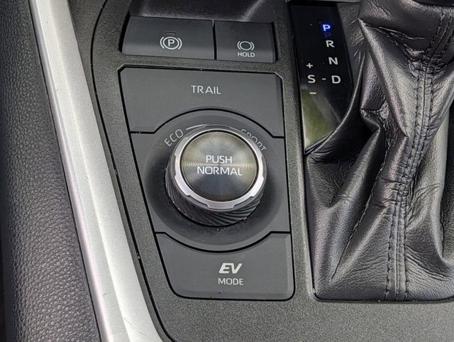 Used 2021 Toyota RAV4 XSE image 16