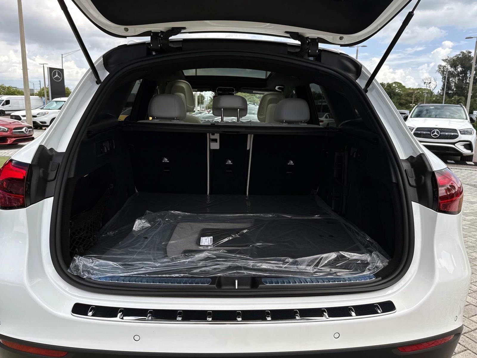 New 2027 Mercedes-Benz GLC 300 image 10