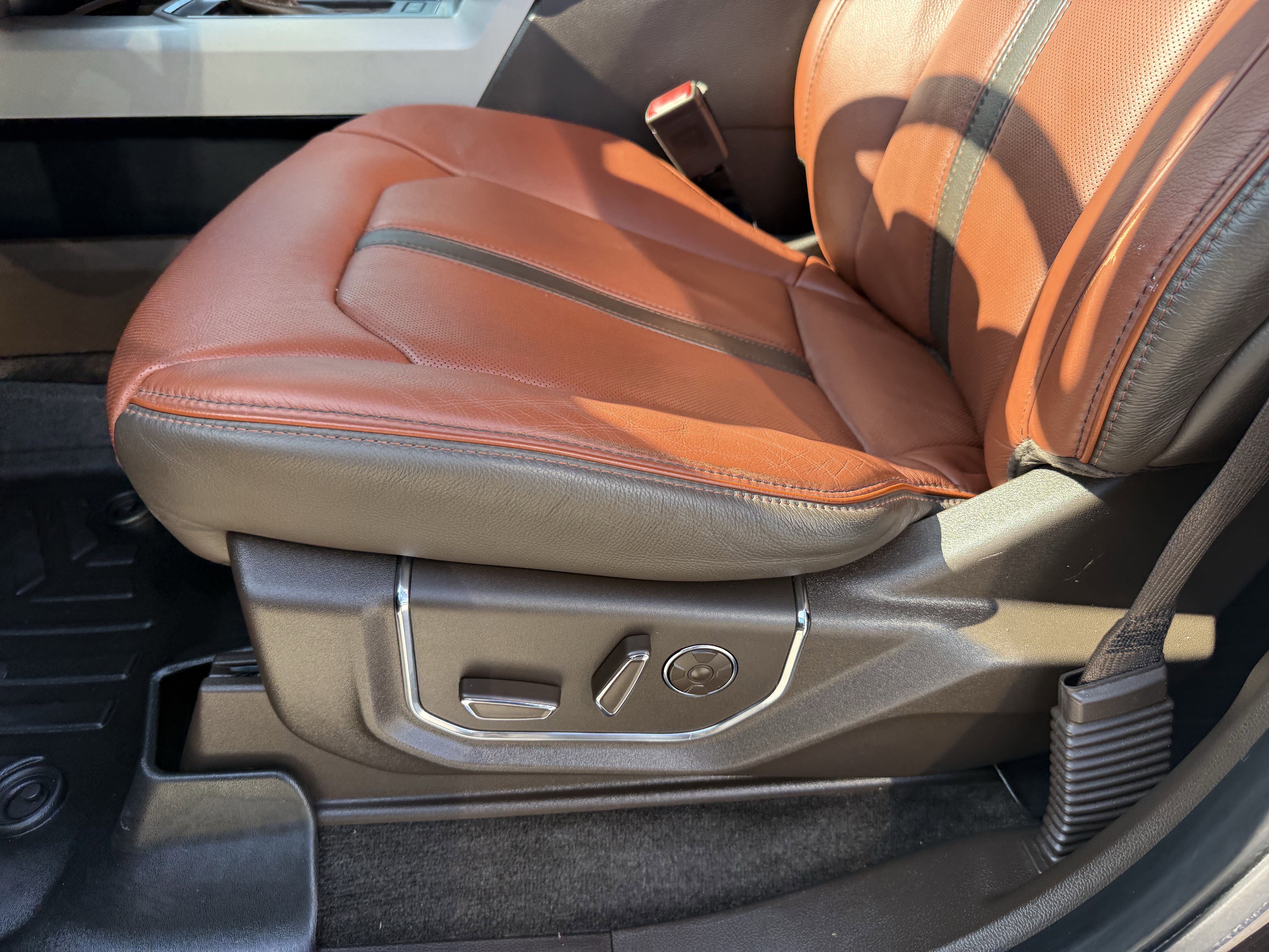 Used 2018 Ford F150 King Ranch w/ Equipment Group 601A Luxury image 30