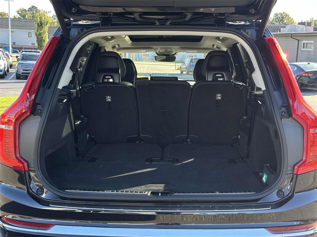 Certified 2024 Volvo XC90 B5 Plus w/ Protection Package Premier image 15