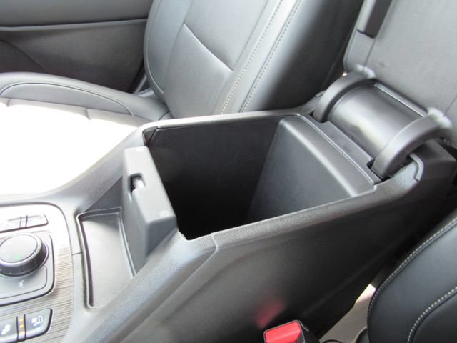 Used 2023 GMC Acadia SLT w/ Elevation Edition AWD/4WD image 24