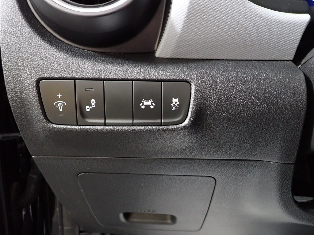 Used 2020 Hyundai Kona SEL AWD/4WD image 23