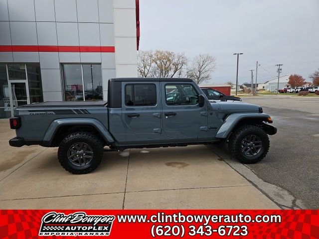 Used 2024 Jeep Gladiator Sport image 10