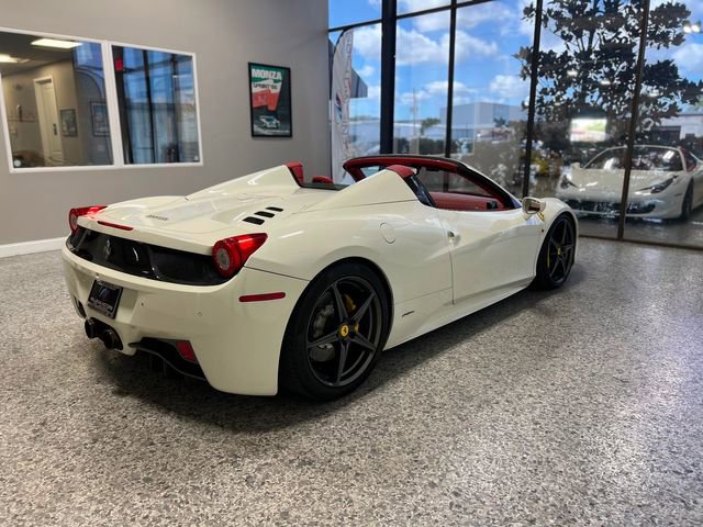 Used 2013 Ferrari 458 Spider image 9