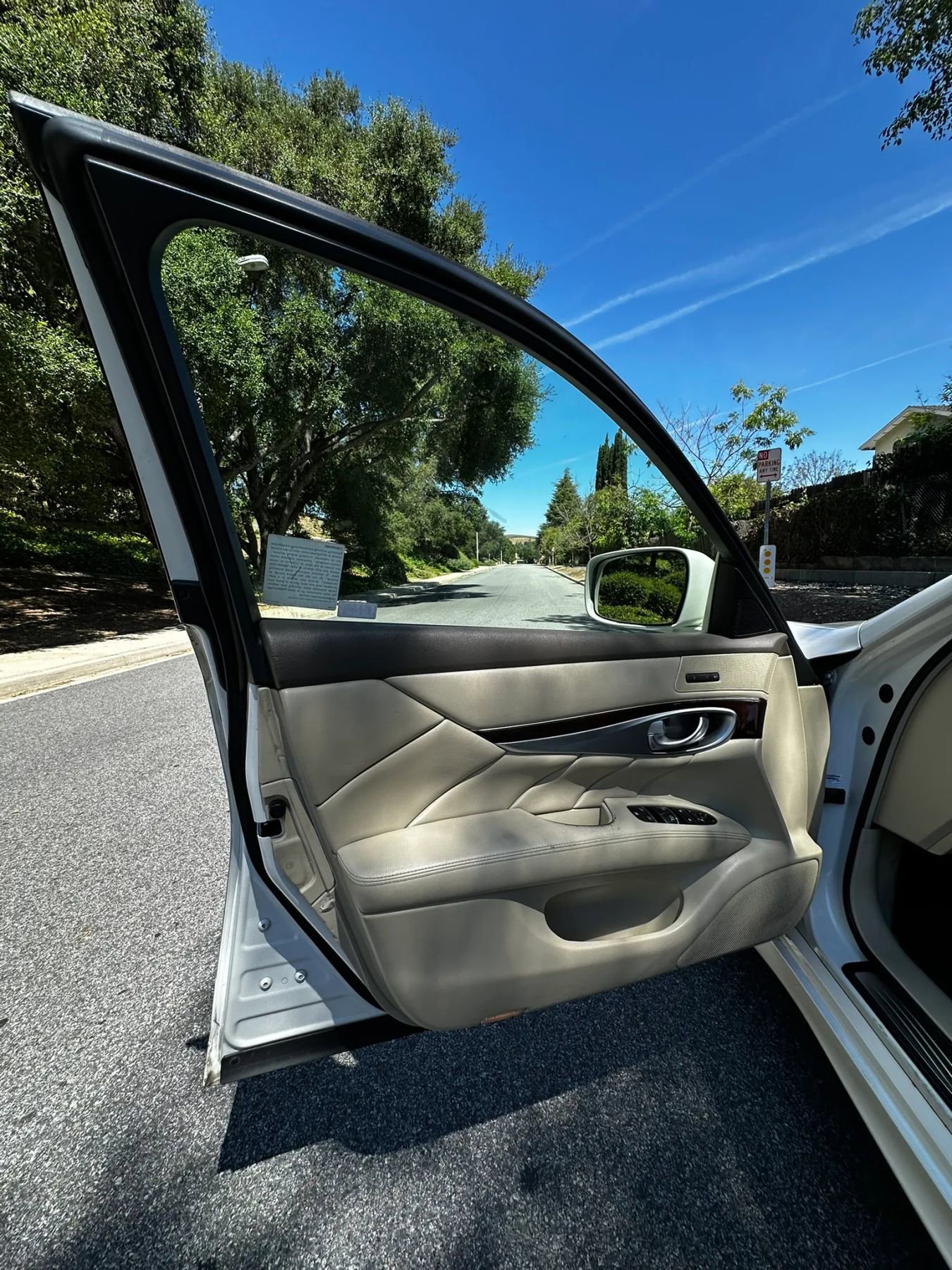 Used 2013 INFINITI M37 w/ Premium Pkg RWD image 19