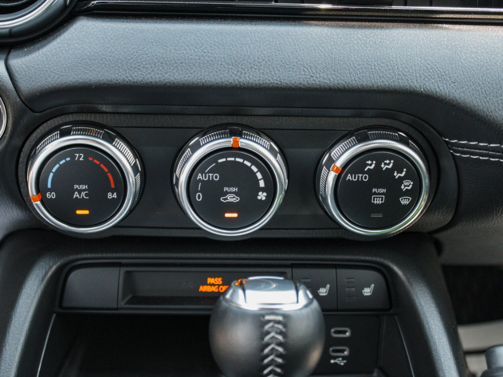 New 2025 MAZDA MX-5 Miata Grand Touring w/ Weather Package RWD image 18