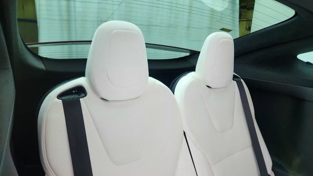 Used 2022 Tesla Model X Plaid image 29