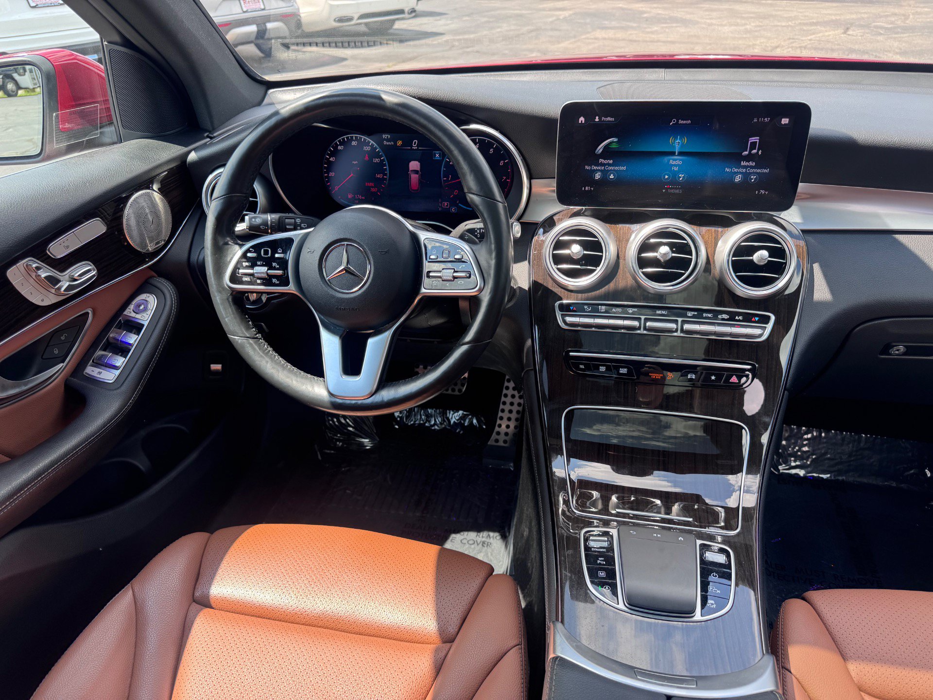 Used 2021 Mercedes-Benz GLC 300 4MATIC image 17