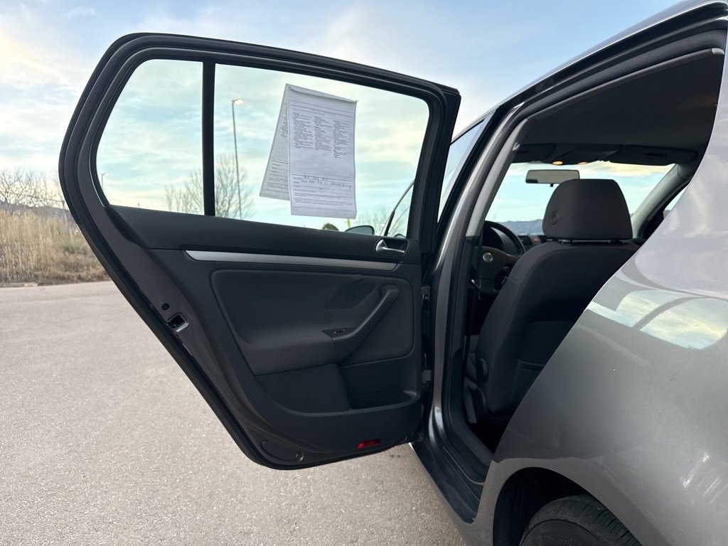 Used 2008 Volkswagen Rabbit S image 18