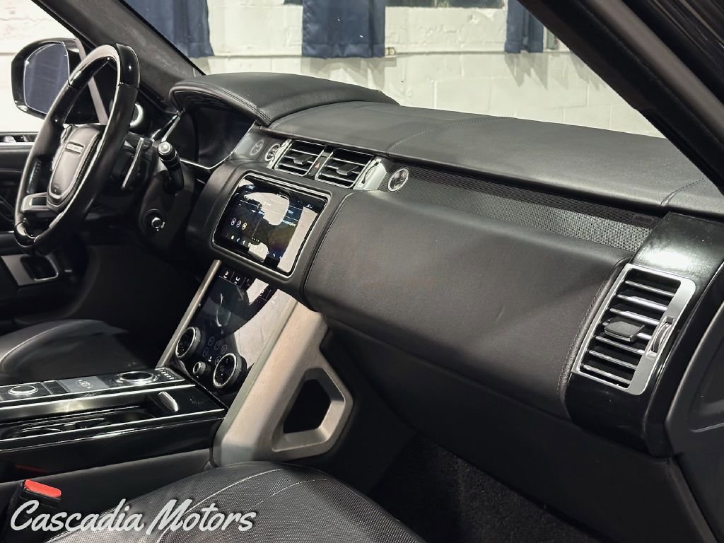 Used 2018 Land Rover Range Rover Autobiography image 17
