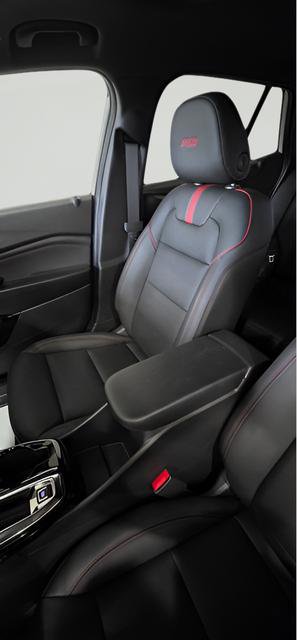 New 2026 Chevrolet Trax RS w/ Sunroof Package image 23