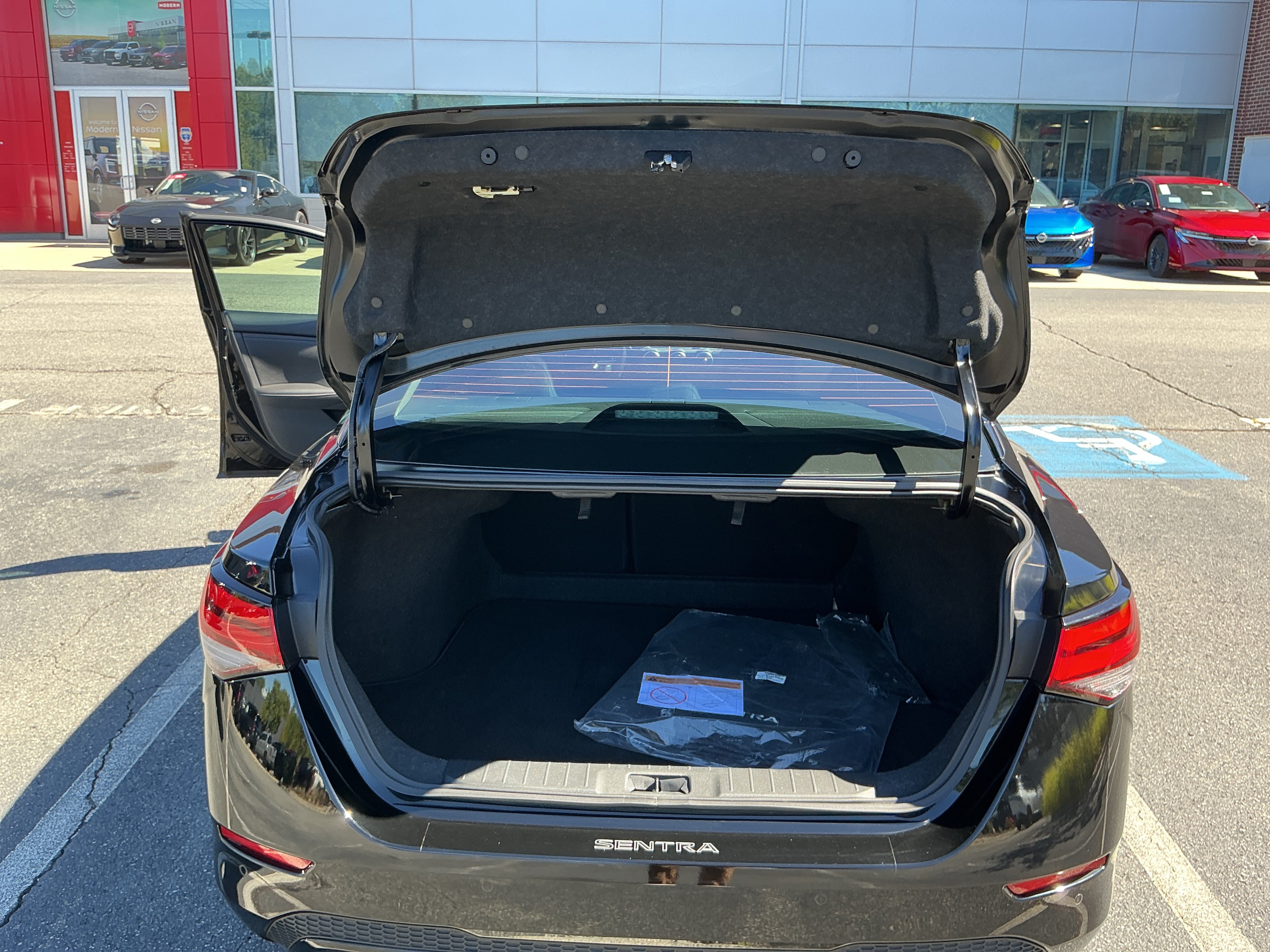 Certified 2025 Nissan Sentra SV w/ All-Weather Package FWD image 27