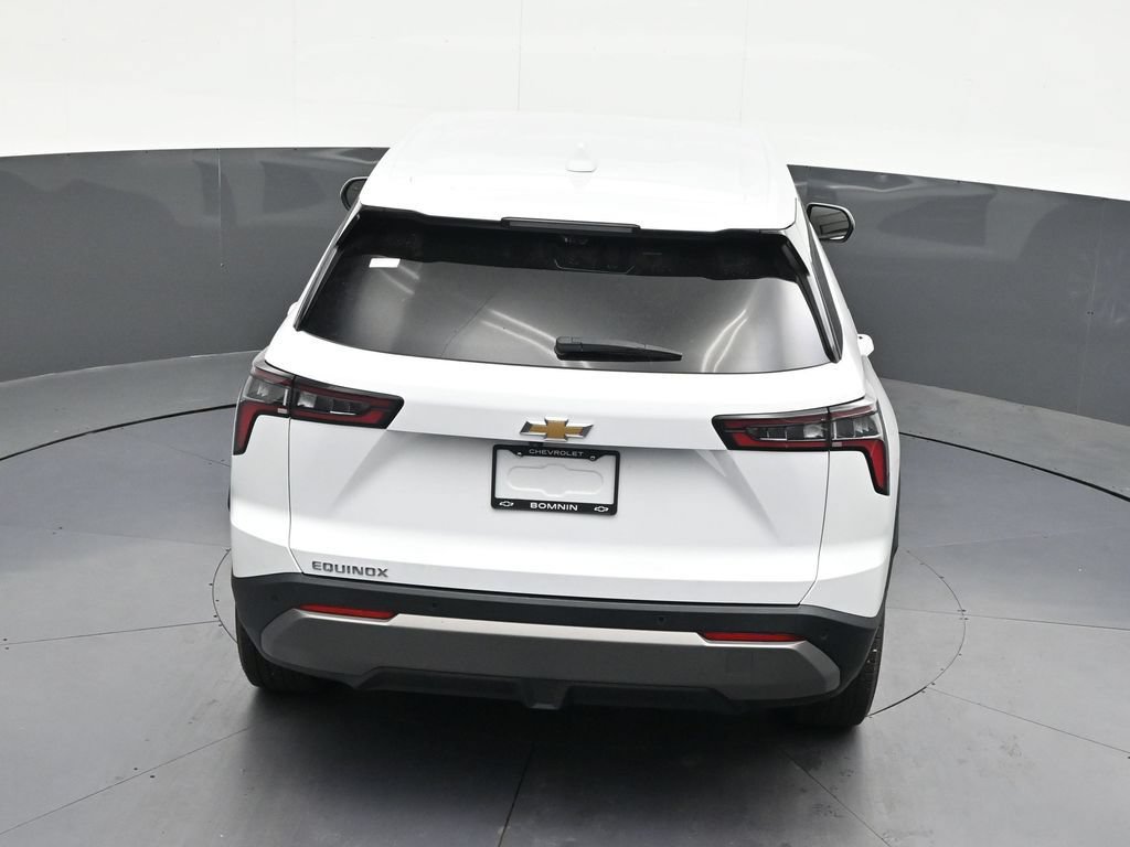Used 2025 Chevrolet Equinox LT w/ Safety and Technology Package FWD image 19