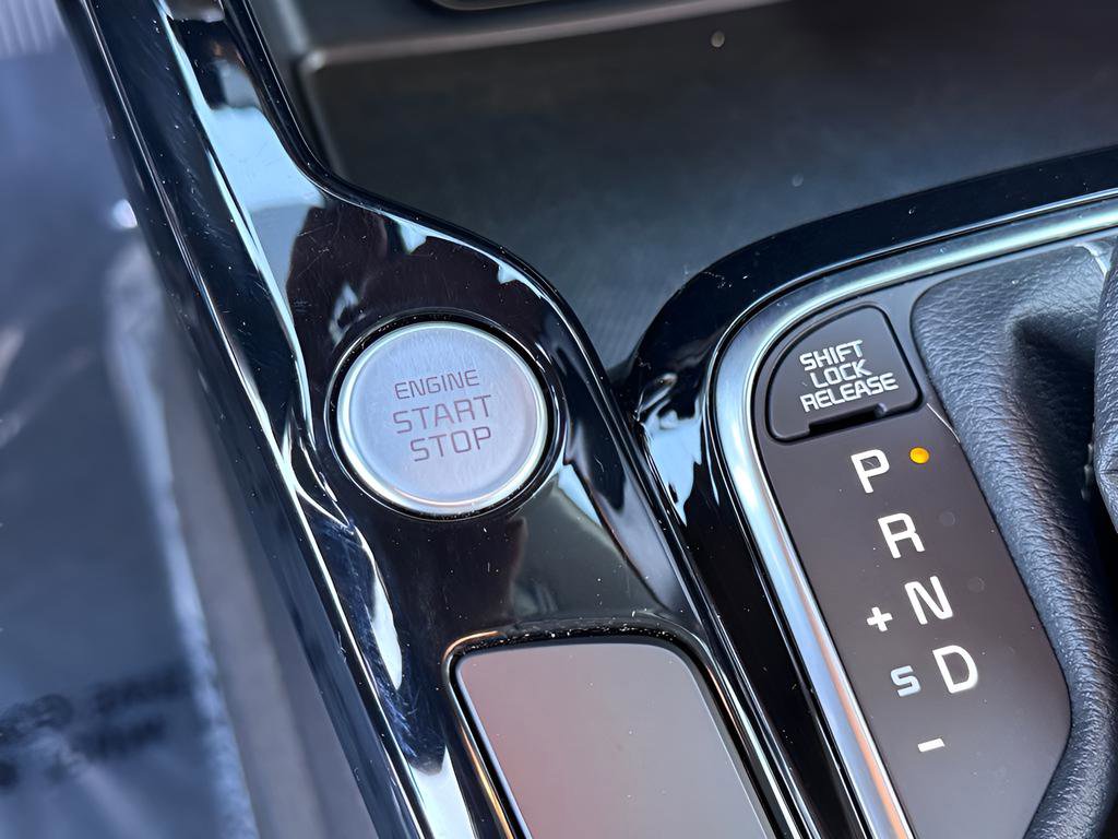 Used 2024 Kia Soul GT-Line FWD image 19