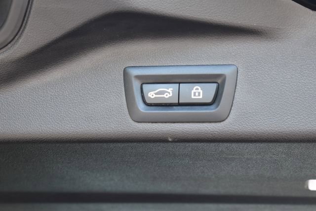 Used 2020 BMW X5 M50i w/ Executive Package AWD/4WD image 21